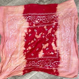 Cute bleached bandanna ♥️